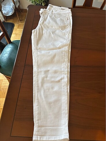 30 Beden beyaz Renk Mavi jeans ada model beyaz kot