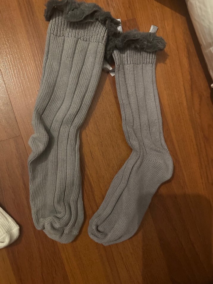 Fiyonklu Tüylü Kız Çorabı Seti - Görsel 3