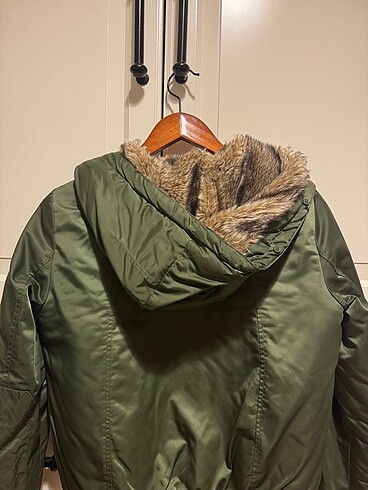m Beden Zara Mont