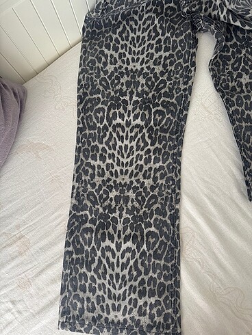 40 Beden Leopar desenli pantolon