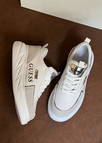 Guess Beyaz Kadın Platform Spor Ayakkabı 36 40