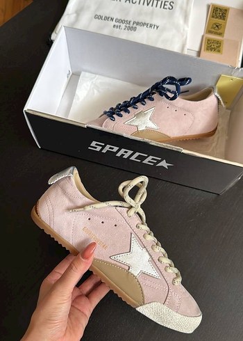 Golden Goose Pembe Bağcıklı Spor Ayakkabı 36 40