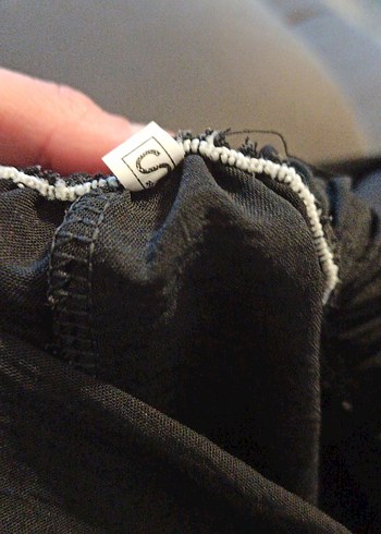 Siyah Pliseli Mini Şort - Görsel 2