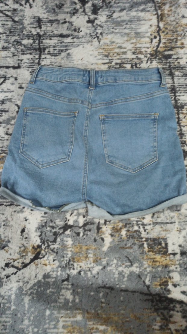 Düğmeli  Mini Kot Şort - Görsel 3