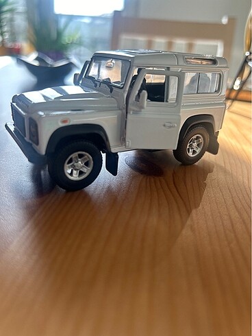 Land Rover Defender maket araba