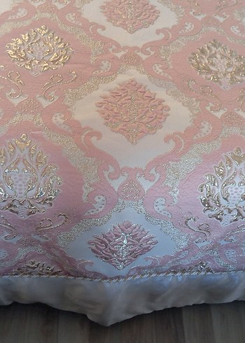 Nakışlı Pastel Pembe Yatak Örtüsü - Görsel 2