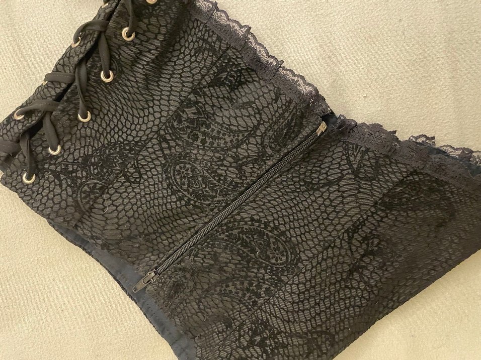 Yılan Desenli Siyah gotik korse - Görsel 3