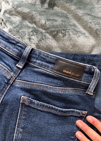 Kadın Mavi Normal Boy Yüksek Bel Dar Kesim Kot Pantolon - Görsel 3