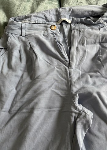 Mavi Kemerli Bol Kesim Keten Pantolon - Görsel 3