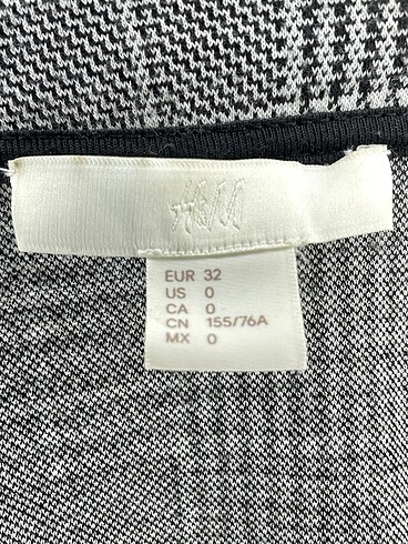 32 Beden gri Renk H&M Hırka %70 İndirimli.