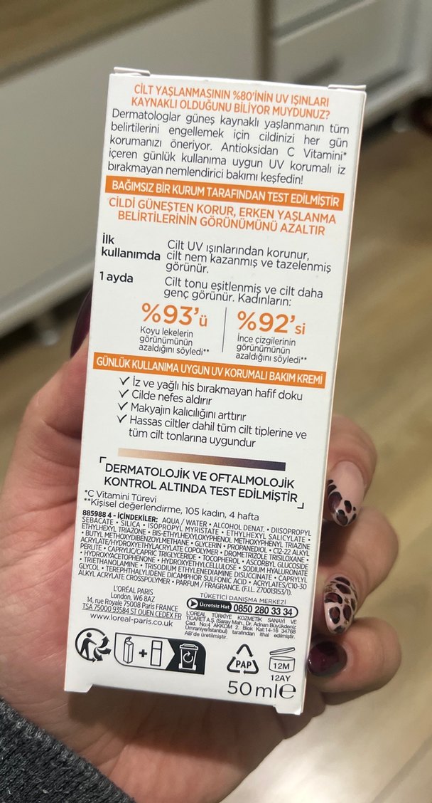 L'Oréal Revitalift Clinical SPF 50+ Güneş Koruyucu Krem - Görsel 2