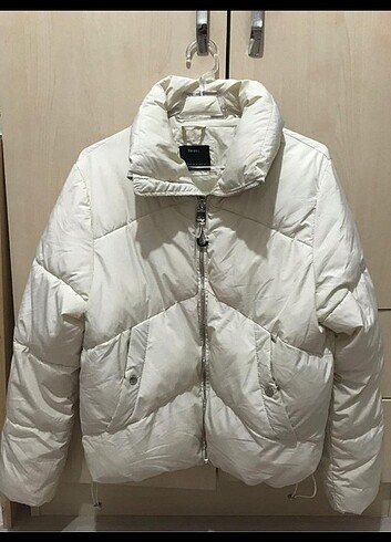 Bershka şişme mont 