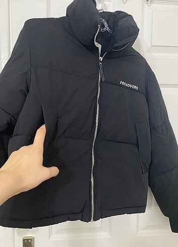 xs Beden siyah Renk Bershka şişme mont 