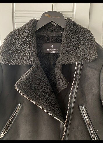 m Beden siyah Renk Stradivarius biker mont