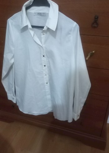 Düğmeli Beyaz Pamuklu Kadın Gömlek - Görsel 2