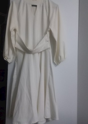 Beyaz Uzun Kollu Salaş Uzun Elbise - Görsel 4