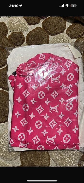 Louis Vuitton Louis pijama takımı
