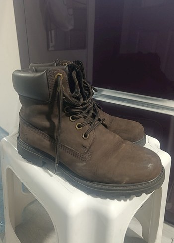 Kahverengi Süet Erkek Bot ayağı büyüdüğü için fazla giyemedi - Görsel 2