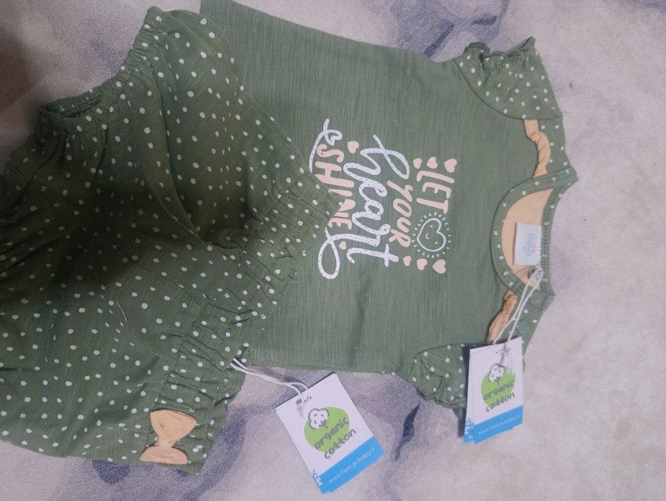 Yeşil Örme Kısa Kollu hiç giyilmemiş - Görsel 2