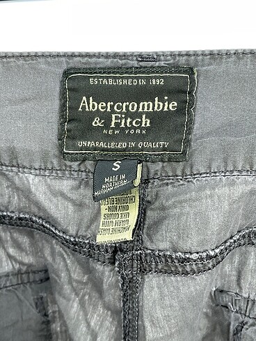 s Beden gri Renk Abercrombie & Fitch Mini Şort %70 İndirimli.