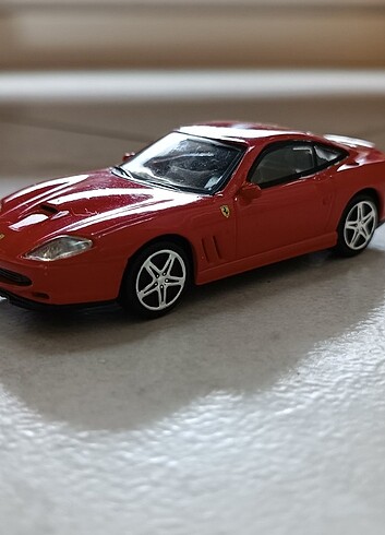 Burago 1/43 Ferrari 550 Maranello