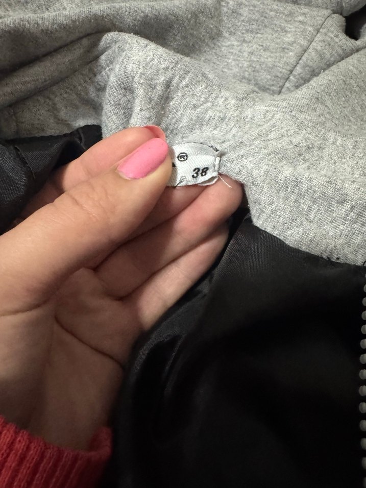 Gri Kapüşonlu Siyah Rahat Kadın Ceket - Görsel 4