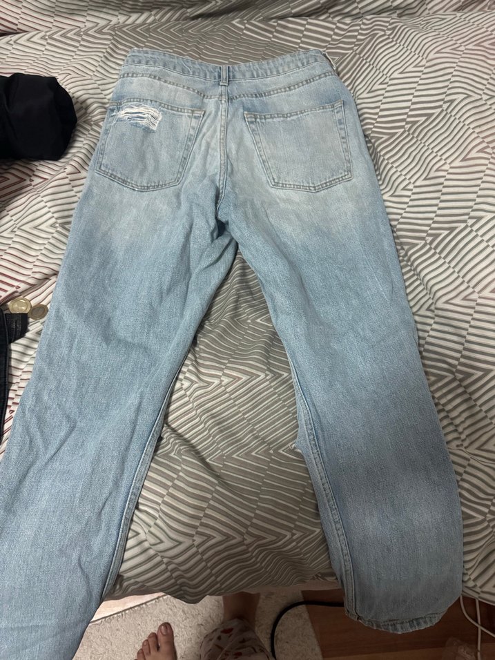 Kadın Mavi Yırtık Bol Kesim Midi Kot Pantolon - Görsel 2