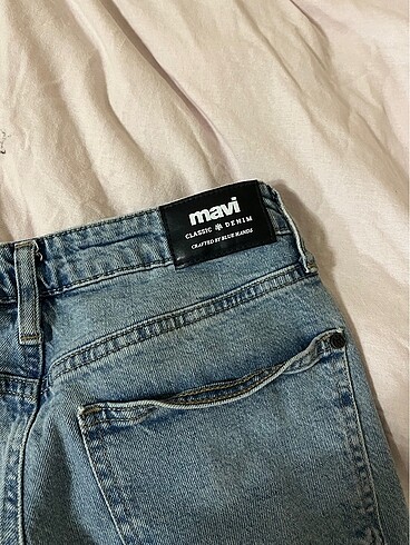Mavi Jean