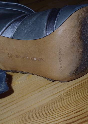 38 Beden gri Renk Manolo Blahnik orjinal 38 numara gri ince topuk bot