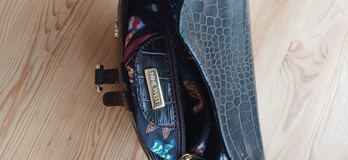 Ninewest Tokalı Deri Yılan Desenli Biker Çanta - Görsel 4