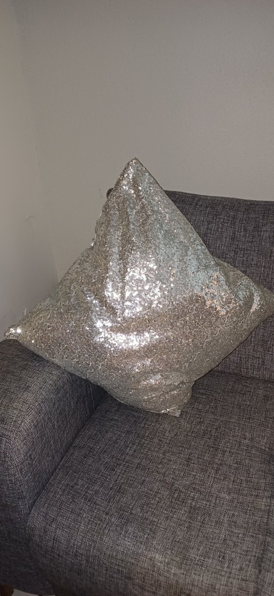 Kırmızı ve Desenli Gri Modern Yastık Seti (adet fiyatıdır) - Görsel 4