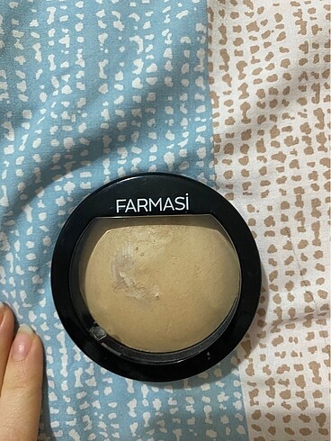 Farmasi Farmasi pudra