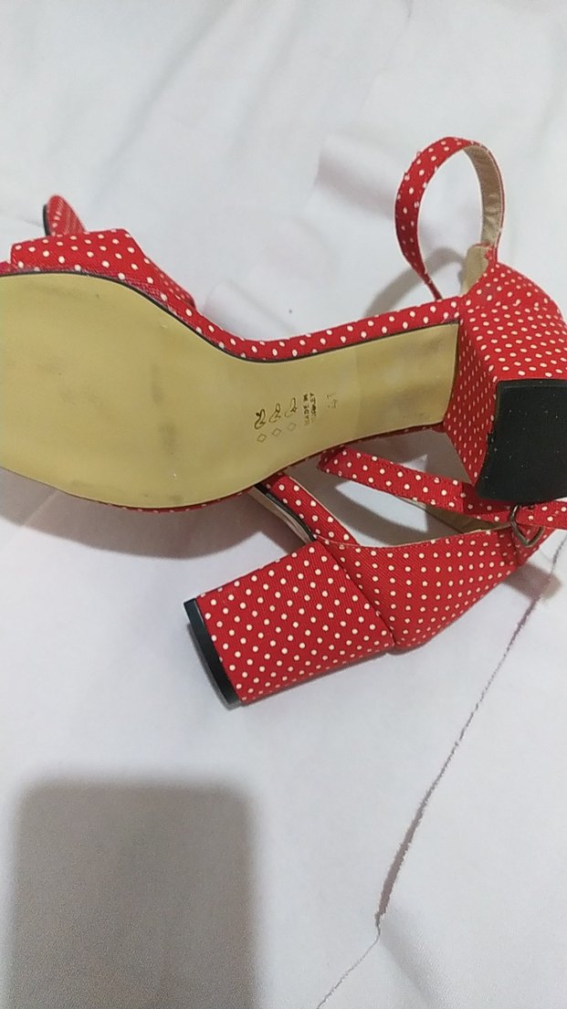 Kırmızı Puantiyeli Tokalı Blok Topuklu Ayakkabı - Görsel 4