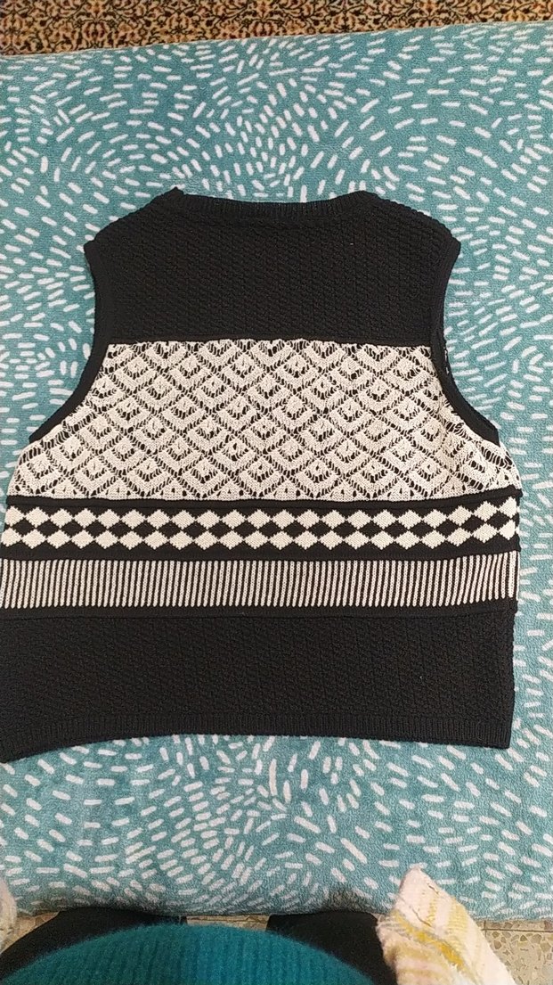 Siyah Desenli Örgü Kadın Süveter - Görsel 3