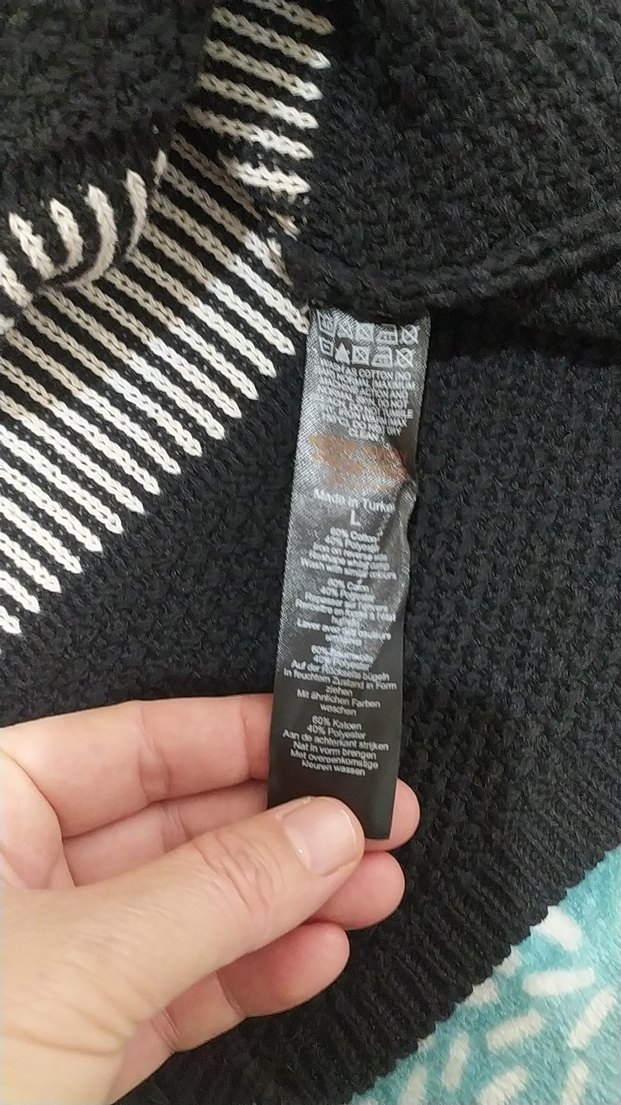 Siyah Desenli Örgü Kadın Süveter - Görsel 4