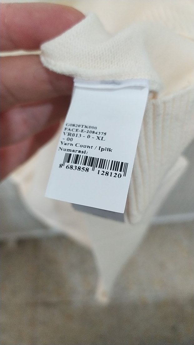 Beyaz Kadın Boğazlı Kısa Kollu Triko - Görsel 4