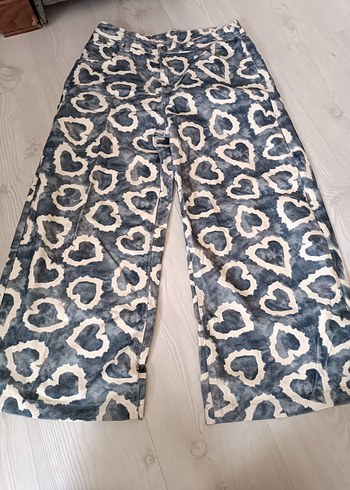 38 Beden Gri Batik Kalp Desenli Bol Kesim Kadın Kot Pantolon