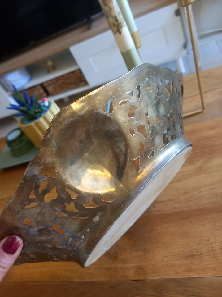 Vintage Gümüş Renkli Parlak Çiçek Desenli Tepsi - Görsel 3