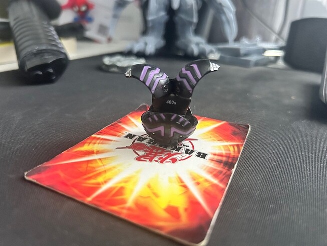 Bakugan b1 darkus falconeer