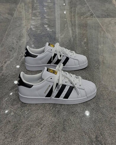 Adidas Süperstar