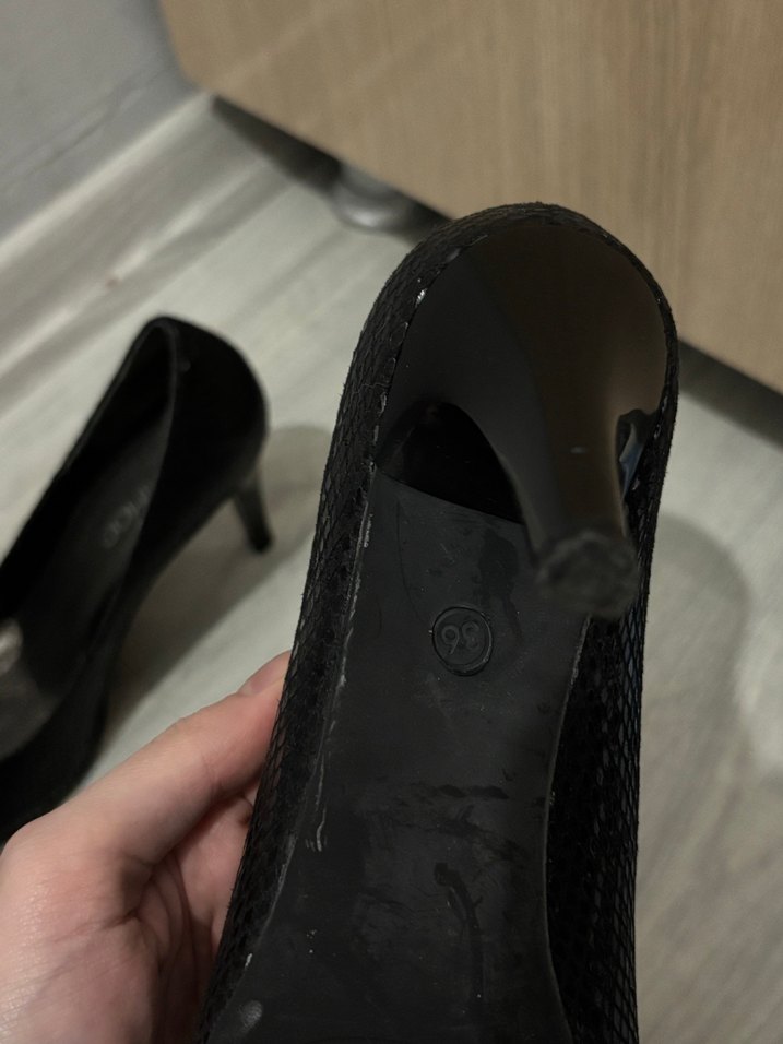 DERIMOD Siyah Yılan Desenli Topuklu Ayakkabı - Görsel 3