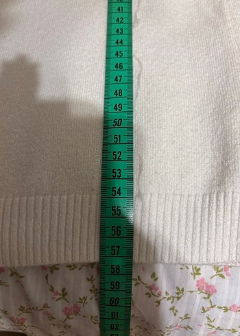 Düğmeli Beyaz Kadın Hırka - Görsel 4