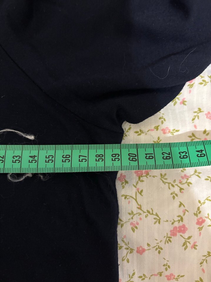 Lacivert V Yaka Tişört - Görsel 3