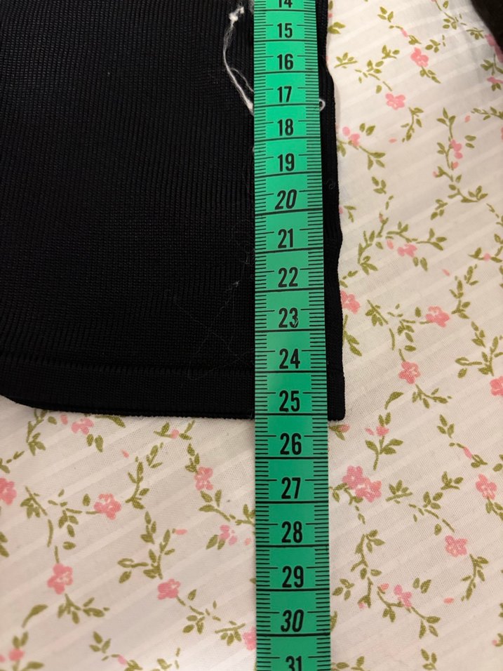 Düğmeli Siyah Bluz - Görsel 4