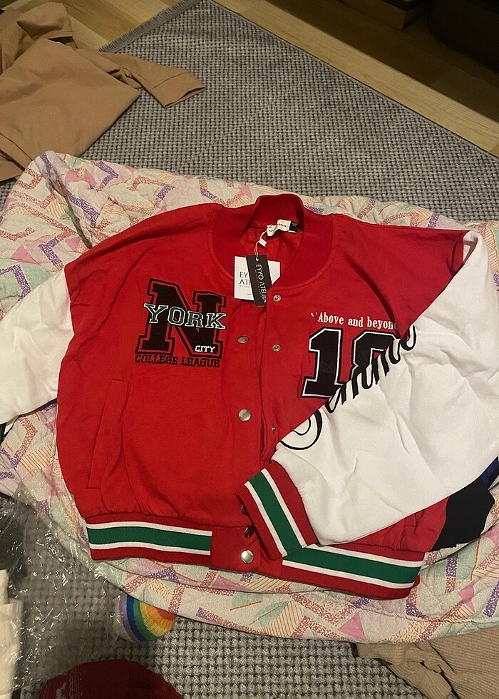 kirmizi kolej ceketi oversize - Görsel 2