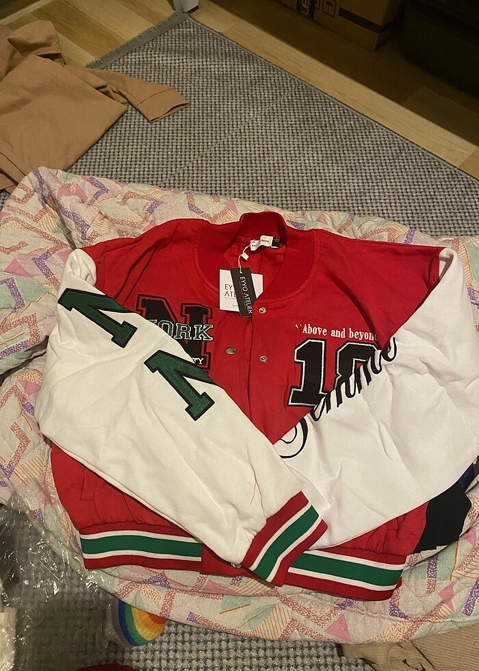 kirmizi kolej ceketi oversize - Görsel 3