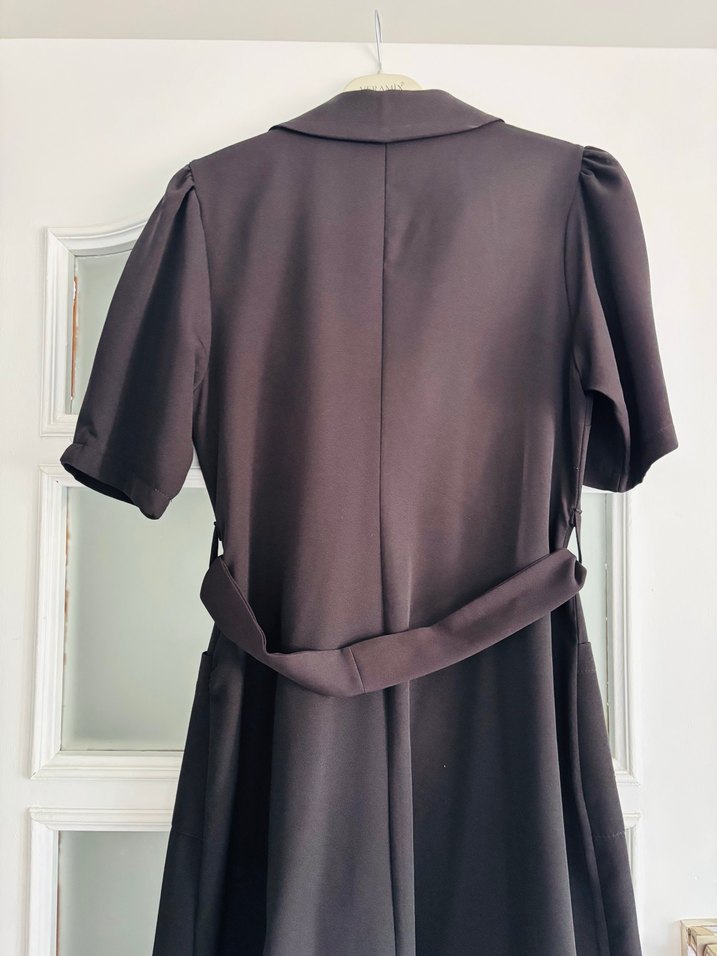 Düğmeli Siyah elbise - Görsel 3