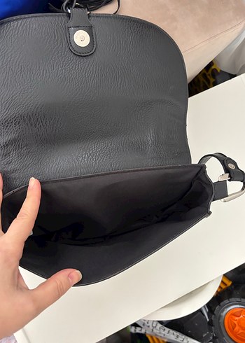 Siyah Deri Püsküllü Biker Kadın Çanta - Görsel 4