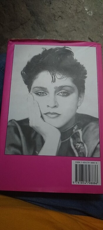  MADONNA-ANDREW MORTON CİLTLİ