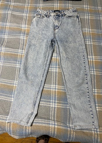 Beyaz Batik Desenli Midi Kot Pantolon - Görsel 4